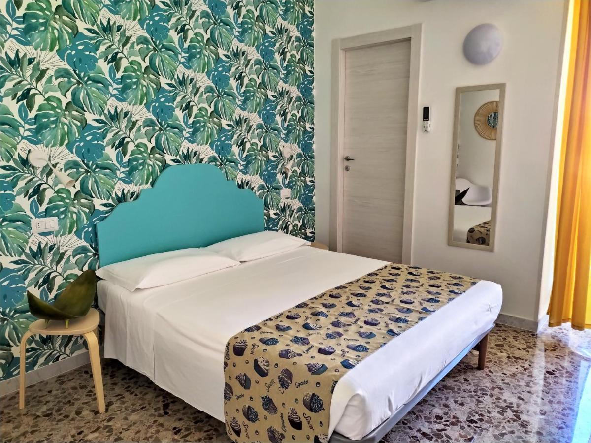 A Polignano Rooms โปลีญาโนอามาเร ภายนอก รูปภาพ