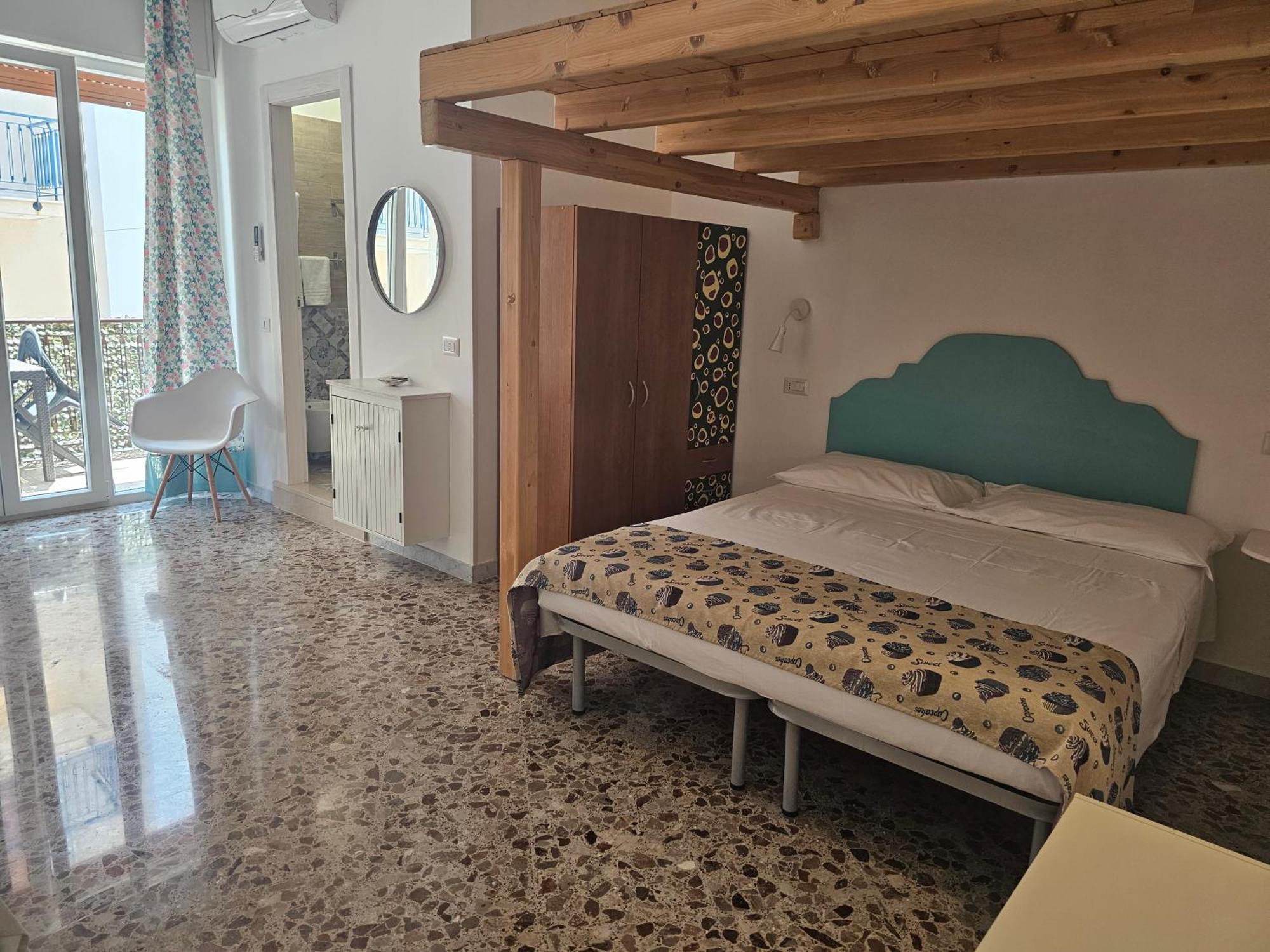 A Polignano Rooms โปลีญาโนอามาเร ภายนอก รูปภาพ