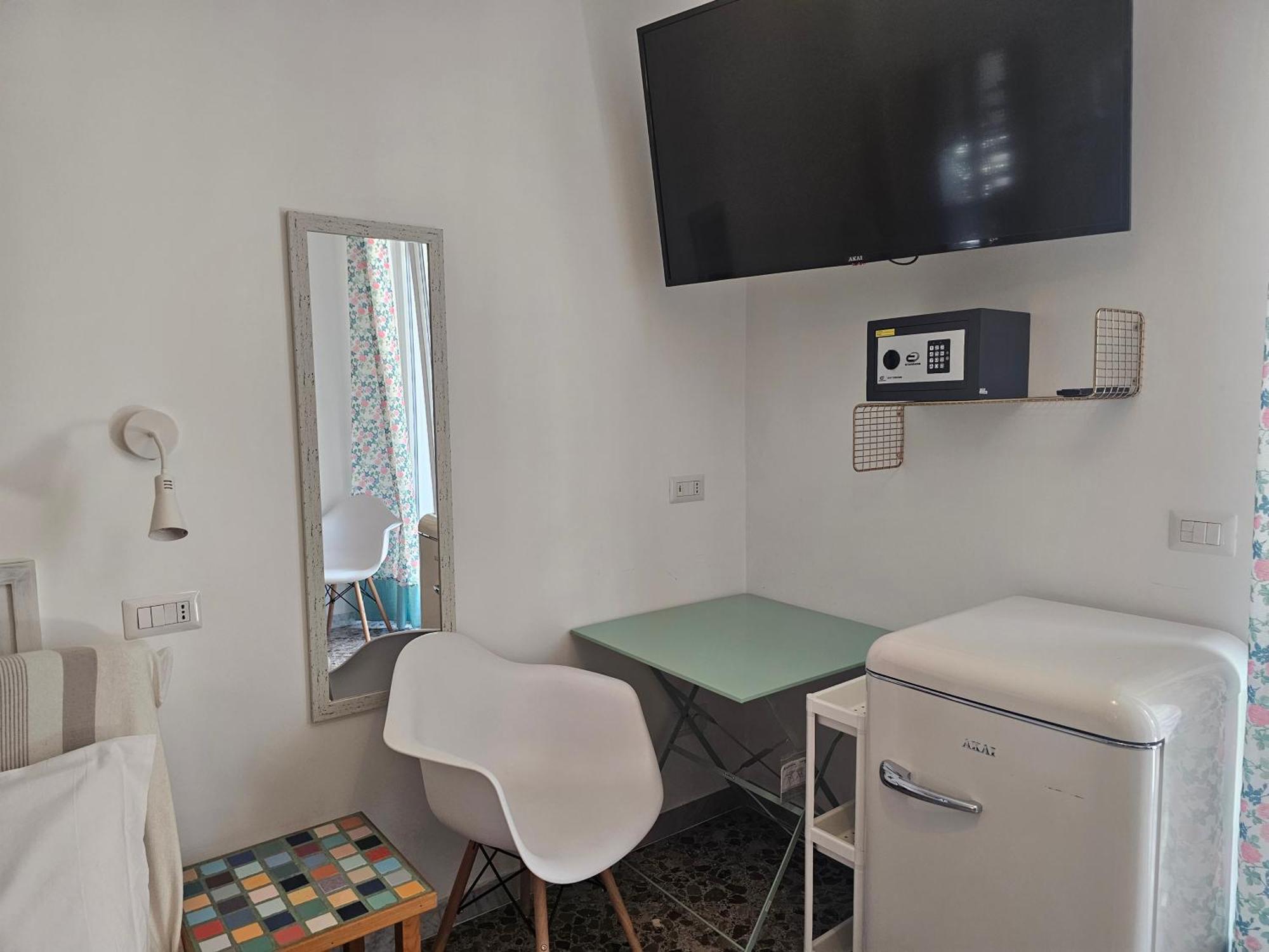 A Polignano Rooms โปลีญาโนอามาเร ภายนอก รูปภาพ